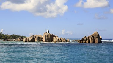 Büyük Granit kayalar Praslin Island Hint Okyanusu civarındaki oteller.