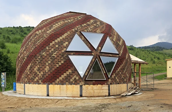 Yurt in Kennel Arboretum Blooming Valley. — Stock Photo, Image