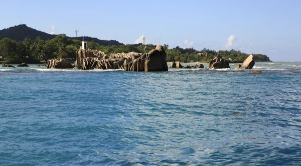 Τεράστια γρανιτένιοι κοντά σε Praslin Island στον Ινδικό Ωκεανό. — Φωτογραφία Αρχείου