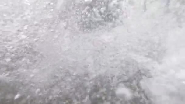 Flowing underwater bubbles — Stock Video
