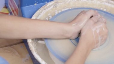 Potter mesleğini öğretir çocuklar için.