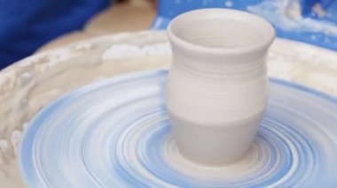 Potter mesleğini öğretir çocuklar için.