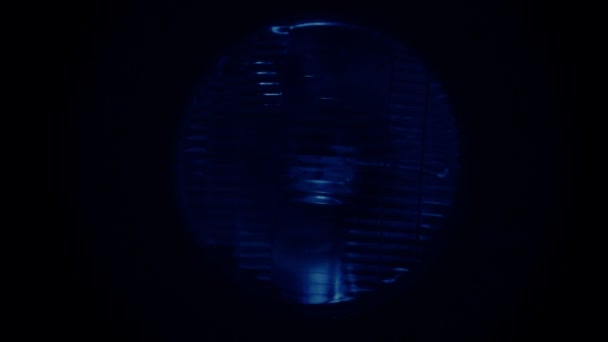 Phare clignotant de près .