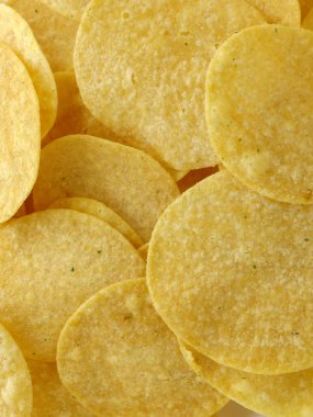 Tatlı patates cipsi..