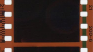 35 mm film ilerleyen.