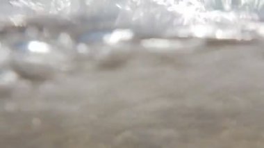 Dalgalar Breaking. Deniz sörf.