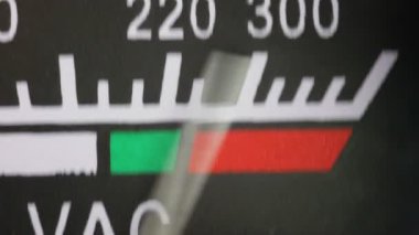 Volt metre. Ekran ölçüm cihazı.