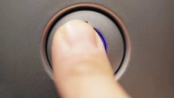 Appuyez sur le bouton. Gros plan .