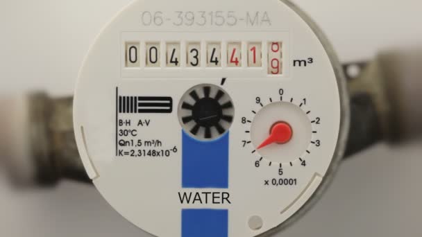 Water meter, close-up. — Stockvideo