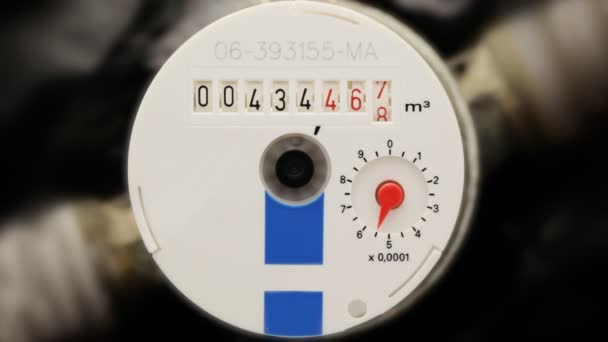 Water meter, close-up. — Stockvideo