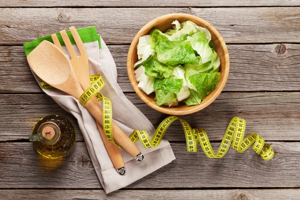 Salade de laitue romaine fraîche et saine — Photo