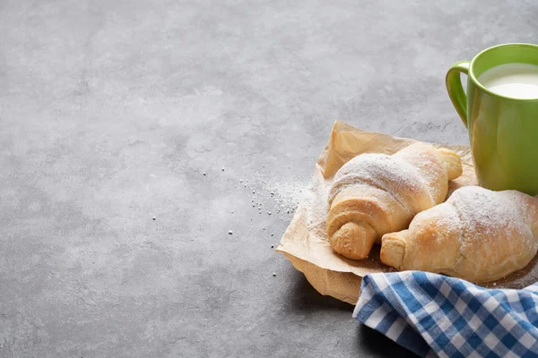 Fresh croissants and milk — Stock Photo, Image