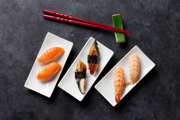 Set de sushi y palillos — Foto de Stock