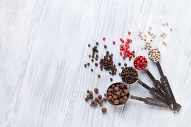 Renkli biber baharat