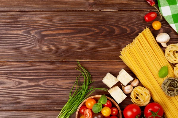 Italian food cooking ingredients. Pasta, vegetables, spices — Stock Photo, Image