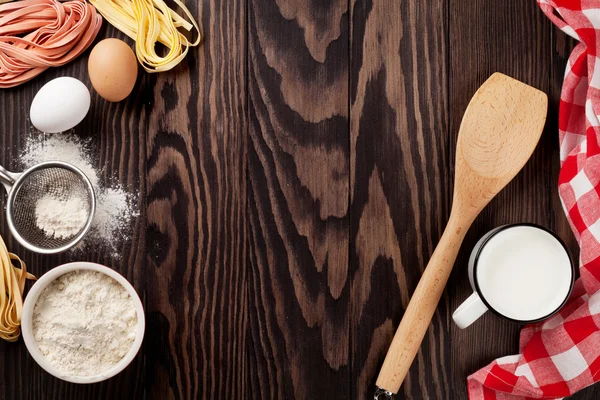 Cocina casera de pasta — Foto de Stock