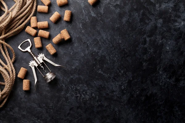 Wine corks and corkscrew — Stock Photo, Image