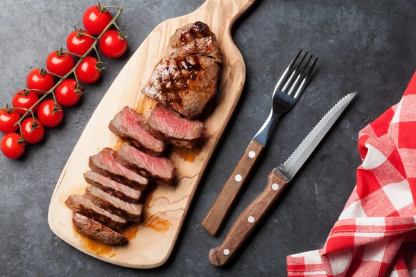 Grilované plátky hovězí steak — Stock fotografie