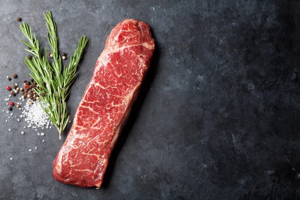 Rohes Striploin-Steak — Stockfoto