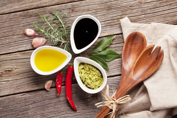 Herbs, condiments and spices — Stock Photo, Image