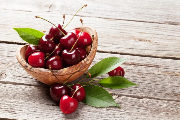 Ripe cherries bowl — Stock Photo, Image