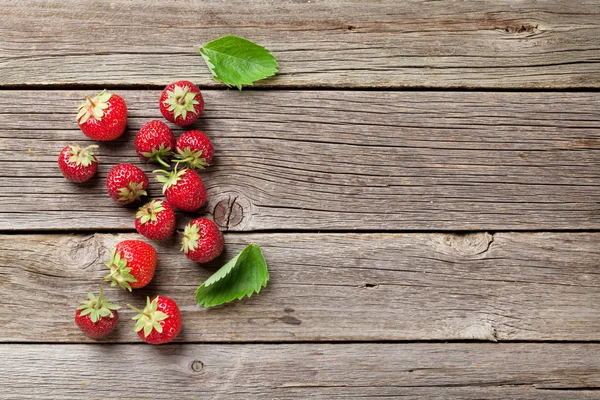 Frische Gartenerdbeeren — Stockfoto