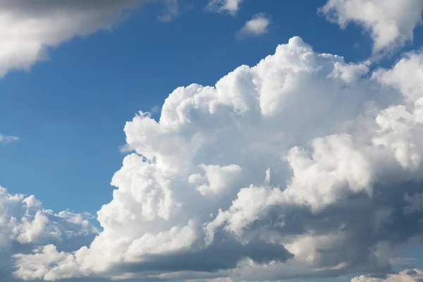 青空と雲 — ストック写真