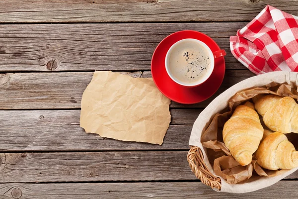 Fresh croissants and coffee — Stock Photo, Image