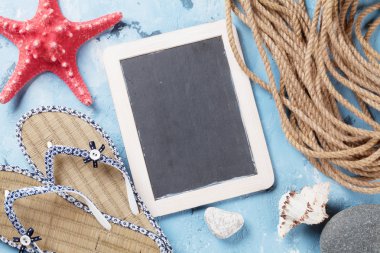 Parmak arası terlik, kabukları ve yazı tahtası