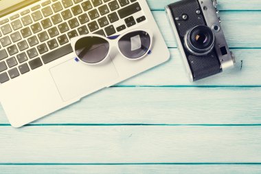 Resepsiyon Masa laptop ve kamera ile