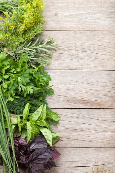 Fresh garden herbs — Stock Photo, Image