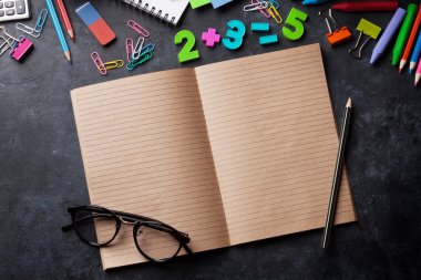 Bloknot ve tebeşir kartı malzemeleri