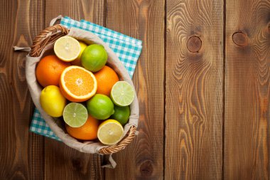 narenciye meyve sepeti. 