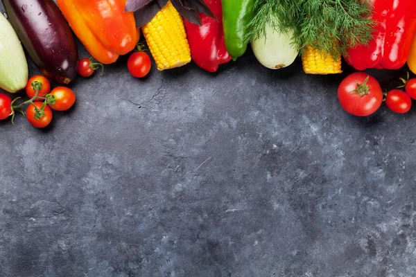 Vários verduras e ervas — Fotografia de Stock