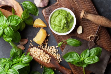 pesto sosu malzemeler