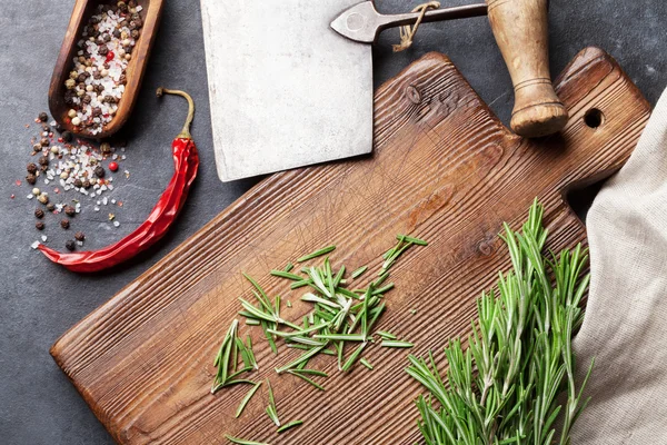 Fresh garden herbs and spices — Stock Photo, Image