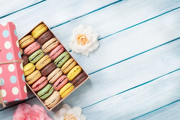 Kleurrijke zoete macarons — Stockfoto