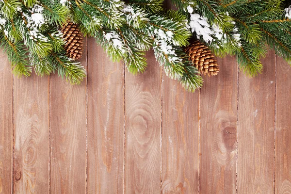 Kerst dennenboom en decor — Stockfoto
