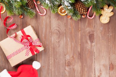 Noel hediyesi kutusu