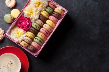 Renkli tatlı macarons