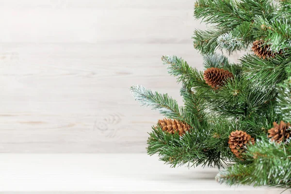 Kerstkaart Met Dennenappels Kopieerruimte Voor Kerstgroeten — Stockfoto