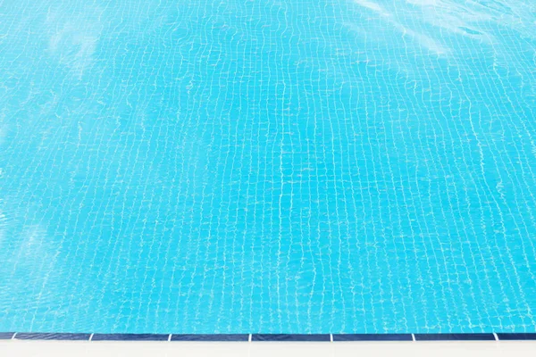 Sonniges Schwimmbad Tropischen Ferienort Sommerferienkonzept Mit Kopierraum — Stockfoto