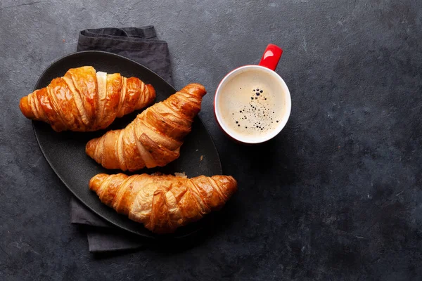 Espressokaffe Och Croissanter Till Frukost Ovanifrån Platt Låg Med Kopieringsutrymme — Stockfoto