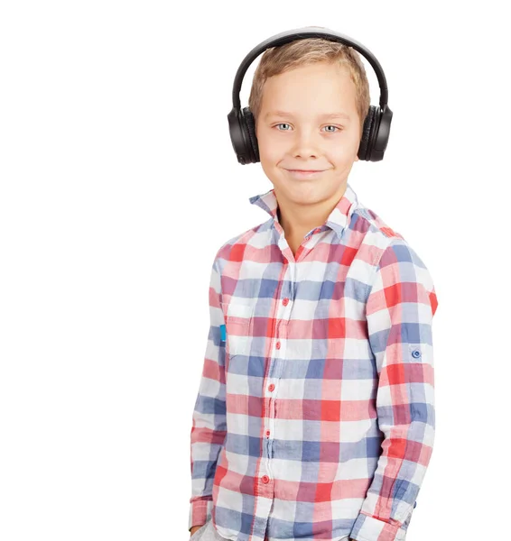 Niño Escuchando Música Con Auriculares Aislado Sobre Fondo Blanco — Foto de Stock