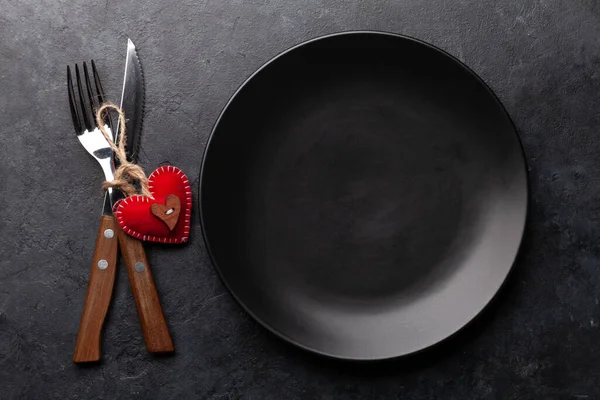 Valentines Day Empty Plate Silverware Top View Flat Lay Copy — Stock Photo, Image