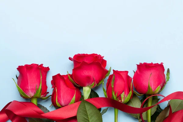 Tarjeta Felicitación Del Día San Valentín Con Ramo Flores Rosa — Foto de Stock