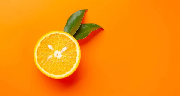 Cítricos Naranjas Frescas Maduras Sobre Fondo Naranja Vista Superior Plano — Foto de Stock