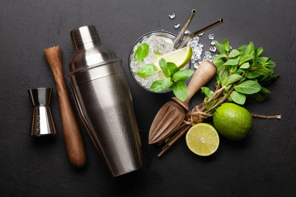 Mojito Cocktail Maken Ingrediënten Drinkgerei Bovenaanzicht Vlak Lay — Stockfoto