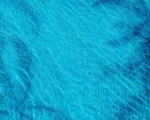 Wasseroberfläche Des Swimmingpools Mit Schatten Der Palmblätter Reise Und Urlaubskonzept — Stockfoto