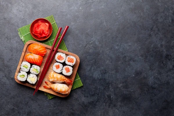 Japanse Sushi Set Bovenaanzicht Plat Lag Met Kopieerruimte — Stockfoto